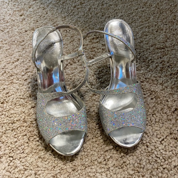 GLITZ SILVER STRAPPY SANDALS - Picture 2 of 5